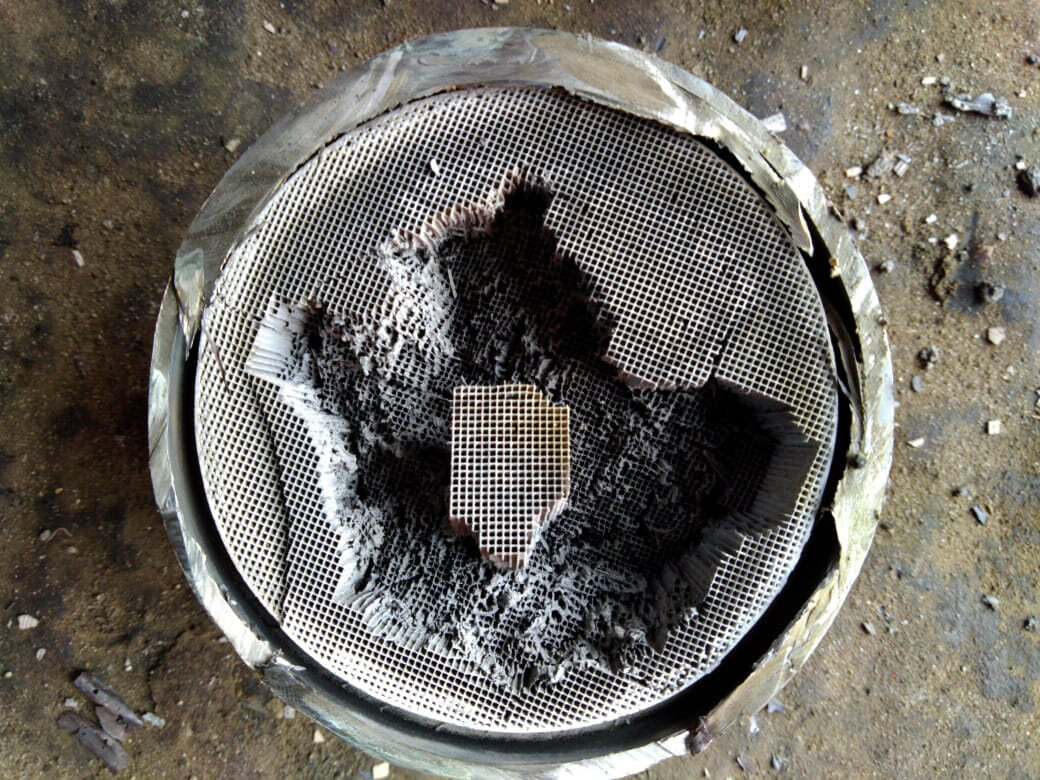 Поврежденный катализатор