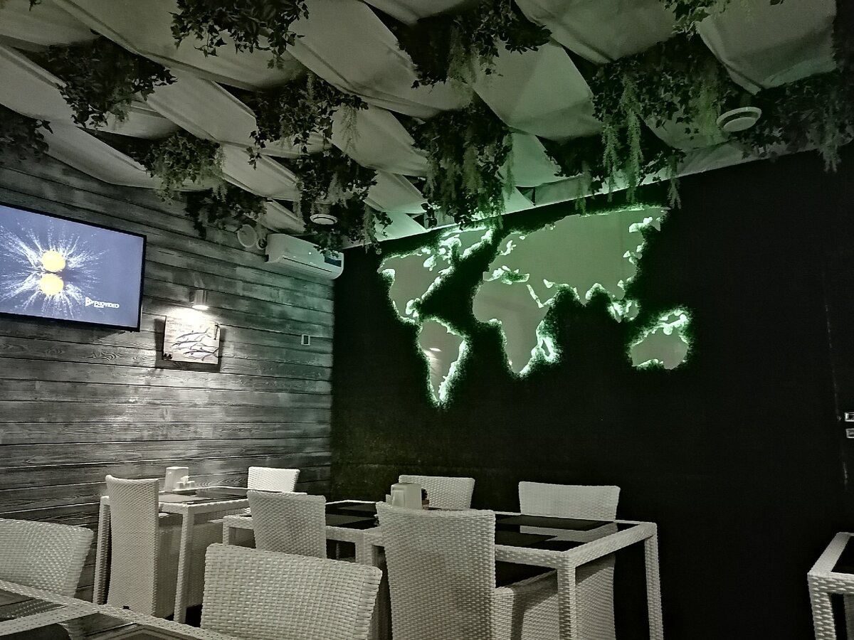                                                                     кафе "Кактус" внутри