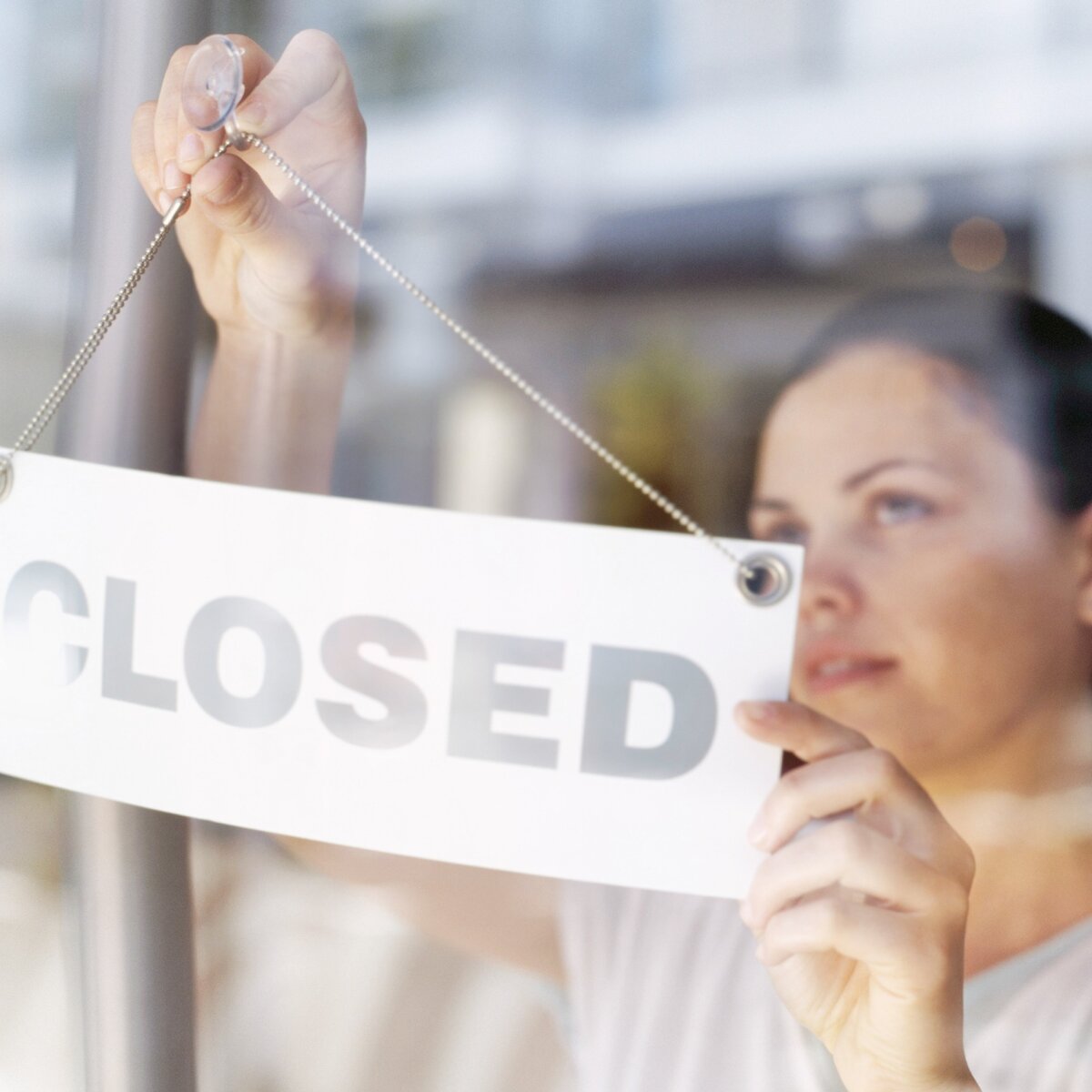 Организации закрываются. Банкротство и ликвидация предприятия. Бизнес закрывается. Предприятие закрыто. Банкротство и ликвидация предприятия.
