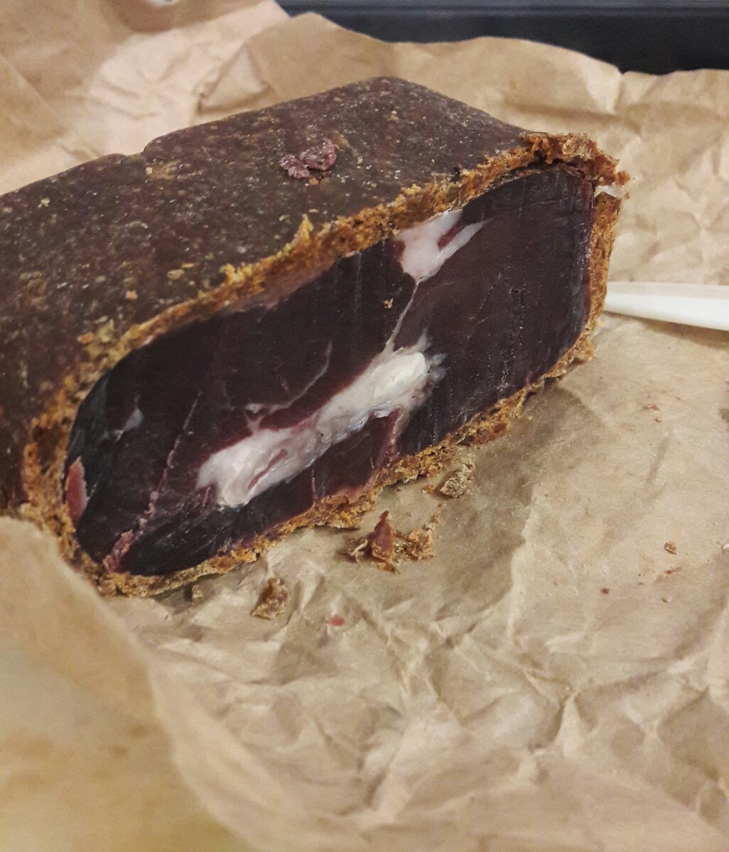 И просто поела, и хачапури делала с ней