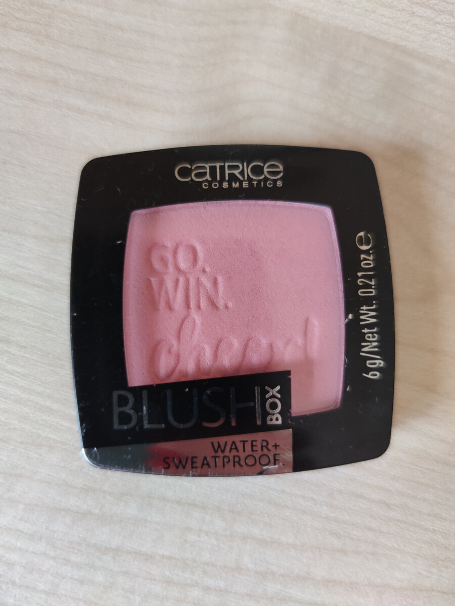Catrice 020 Glistening Pink.