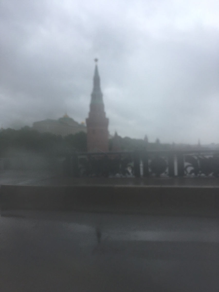 Москва неприветливая. Личное фото.