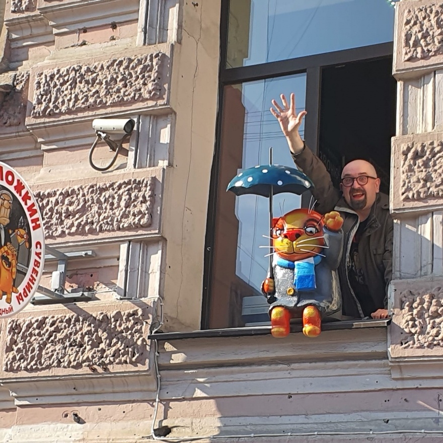 Вася Ложкинfacebook.com/artistvasyalozhkin