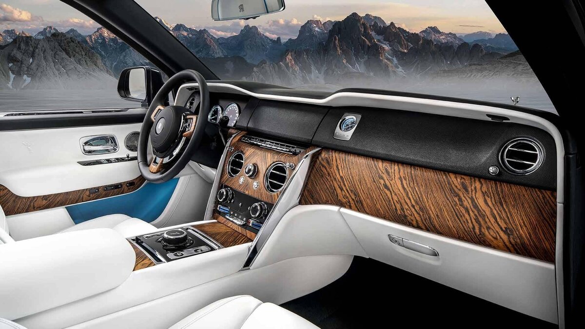 Салон Rolls Royce Cullinan. Источник - https://media.motorbox.com/image/rolls-royce-cullinan-gli-interni/6/0/5/605657/605657-16x9-lg.jpg