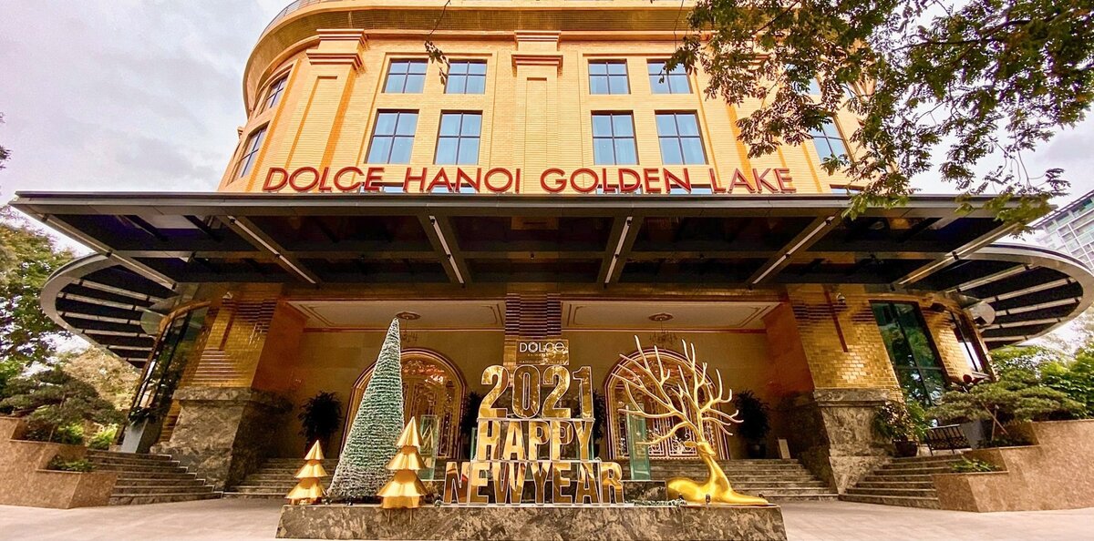 Фото с сайта отеля: https://dolcehanoigoldenlake.com/en/