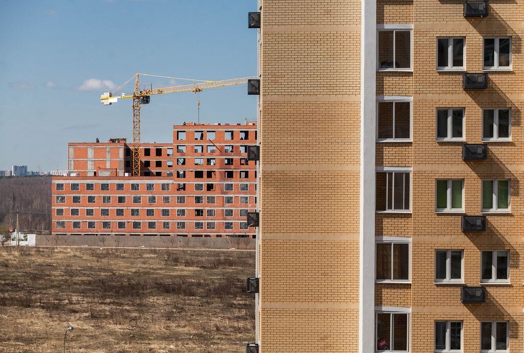 Новостройки переходят на эскроу: как теперь купить-продать квартиру по уступке