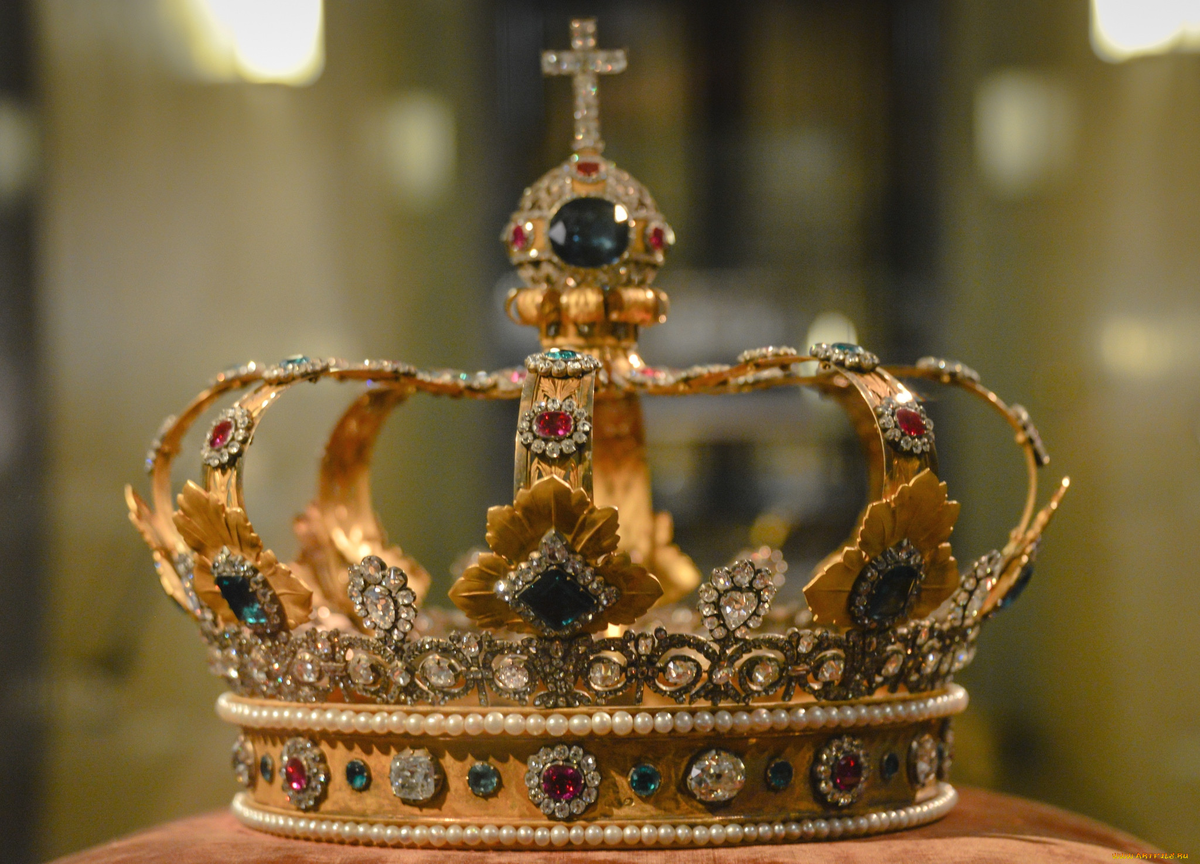 Яндекс Картинки. Корона Баварских королей. В качестве иллюстрации)).