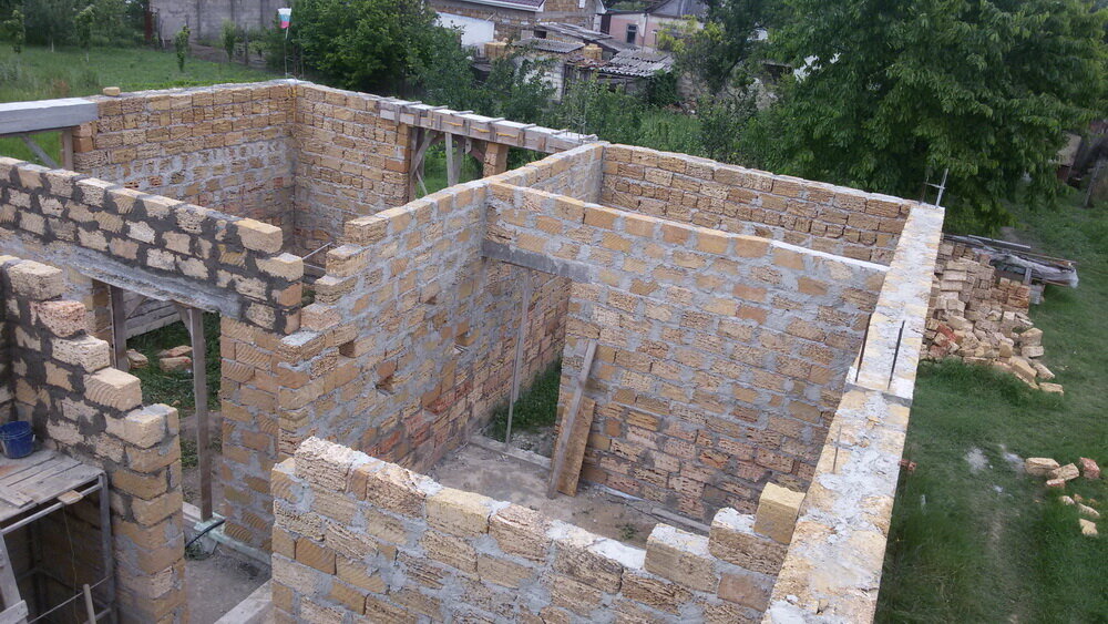 Строительство частного жилого дома из ракушняка
