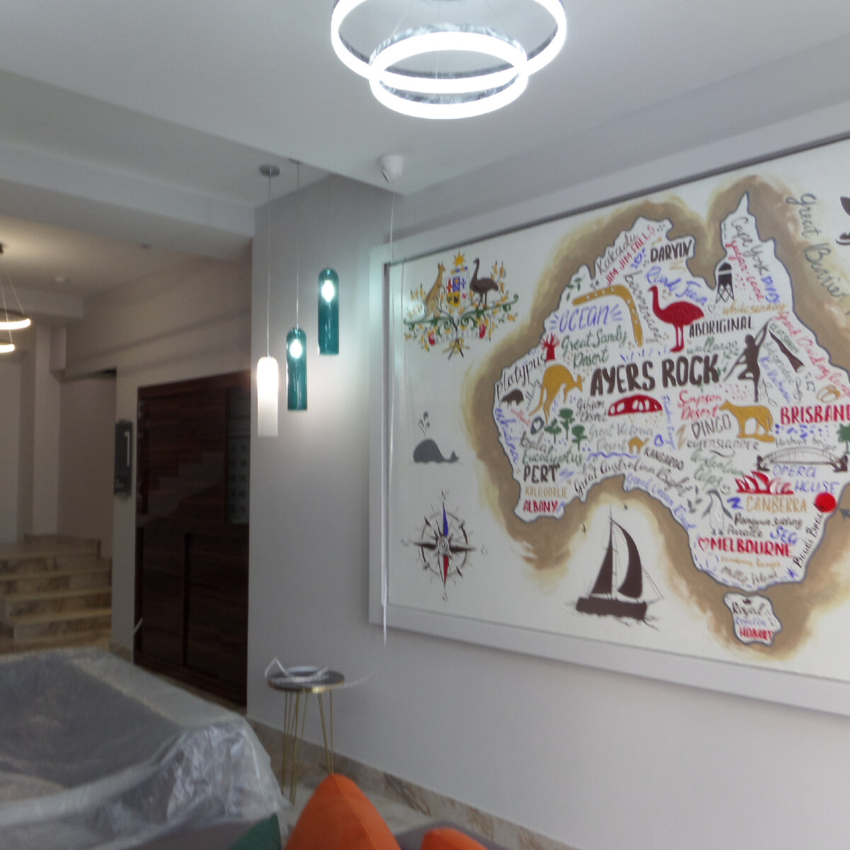 Холл апартаментов