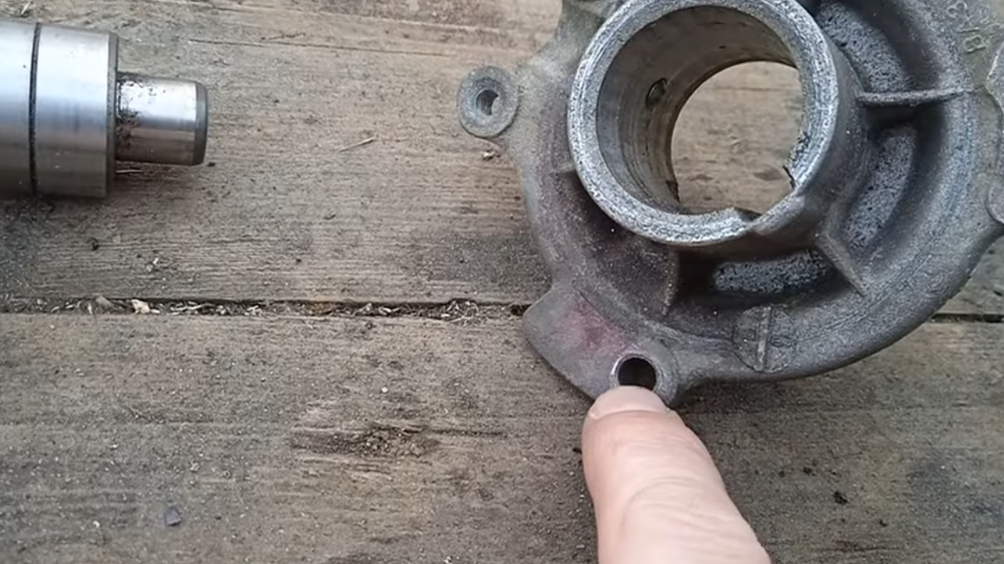 Разобрал помпу от Лады Весты. Показываю, что внутри. Объясняю, почему я ...