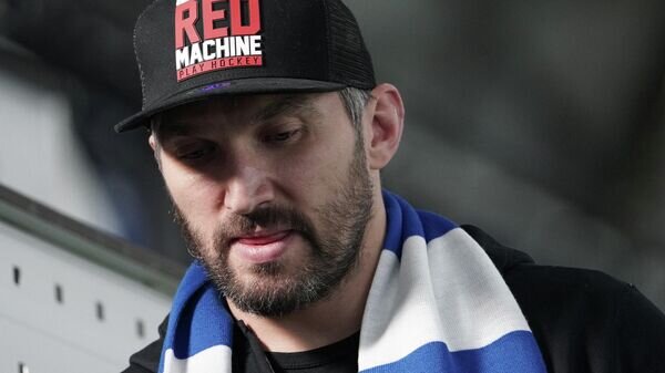    Хоккеист Александр Овечкин на матче "Динамо"© РИА Новости / Александр Вильф