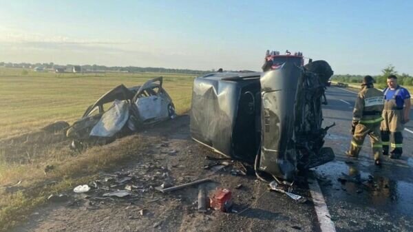    На месте ДТП с участием двух автомобилей в Красноярском районе Самарской области© Фото : ГУ МВД России по Самарской области