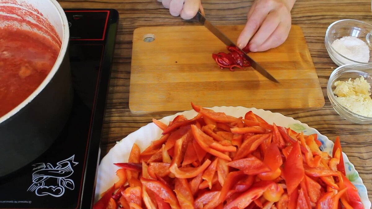 🍅Лечо из перца с томатным соком на зиму. 🧄Просто и вкусно! | Нина  Уральская | Дзен