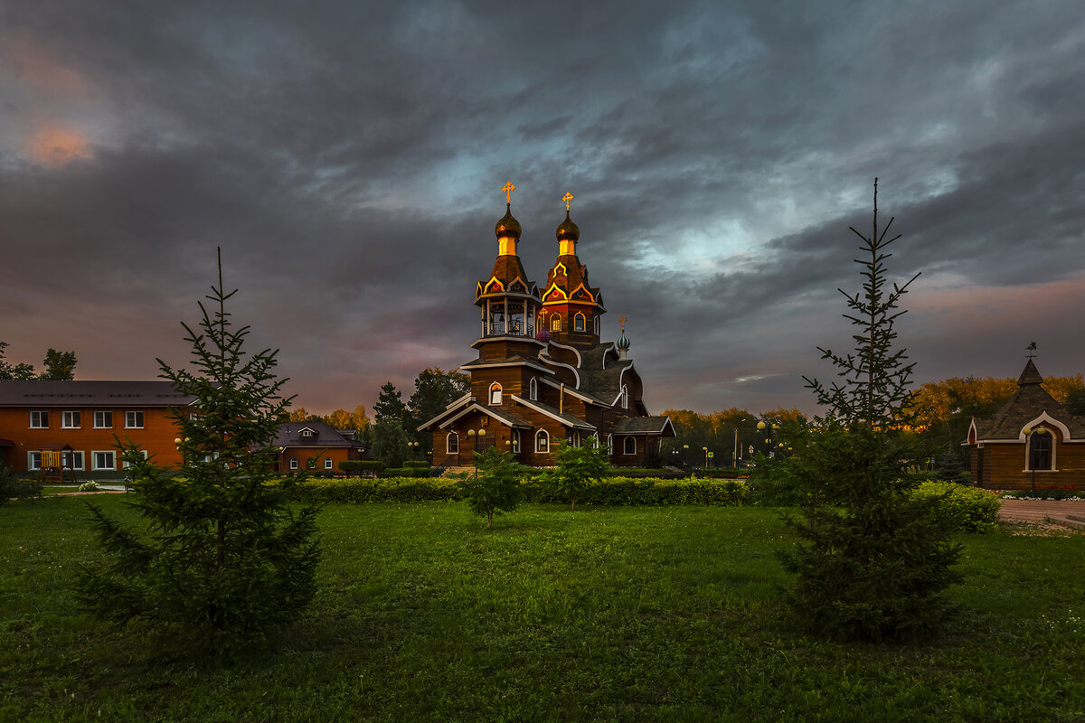 Саракташ Церковь на закате