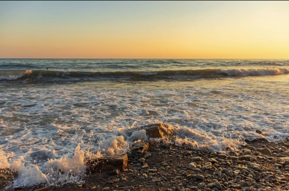 Средиземное море Анапа. Теплое море. Анапа ждет.