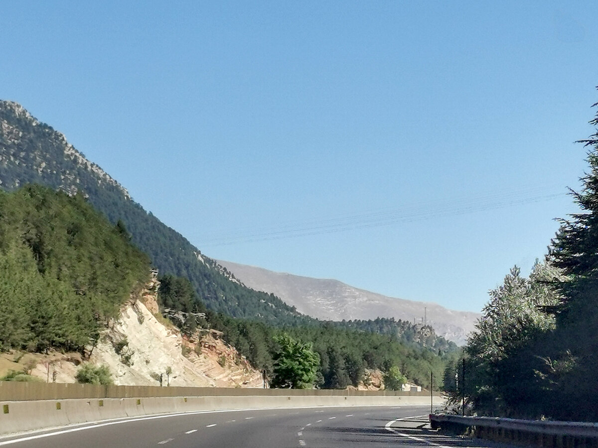 Пересечение грузии. Дорога ереван тбилиси. Граница с грузией. Верхний ларс северная осетия. Пересечение грузии.