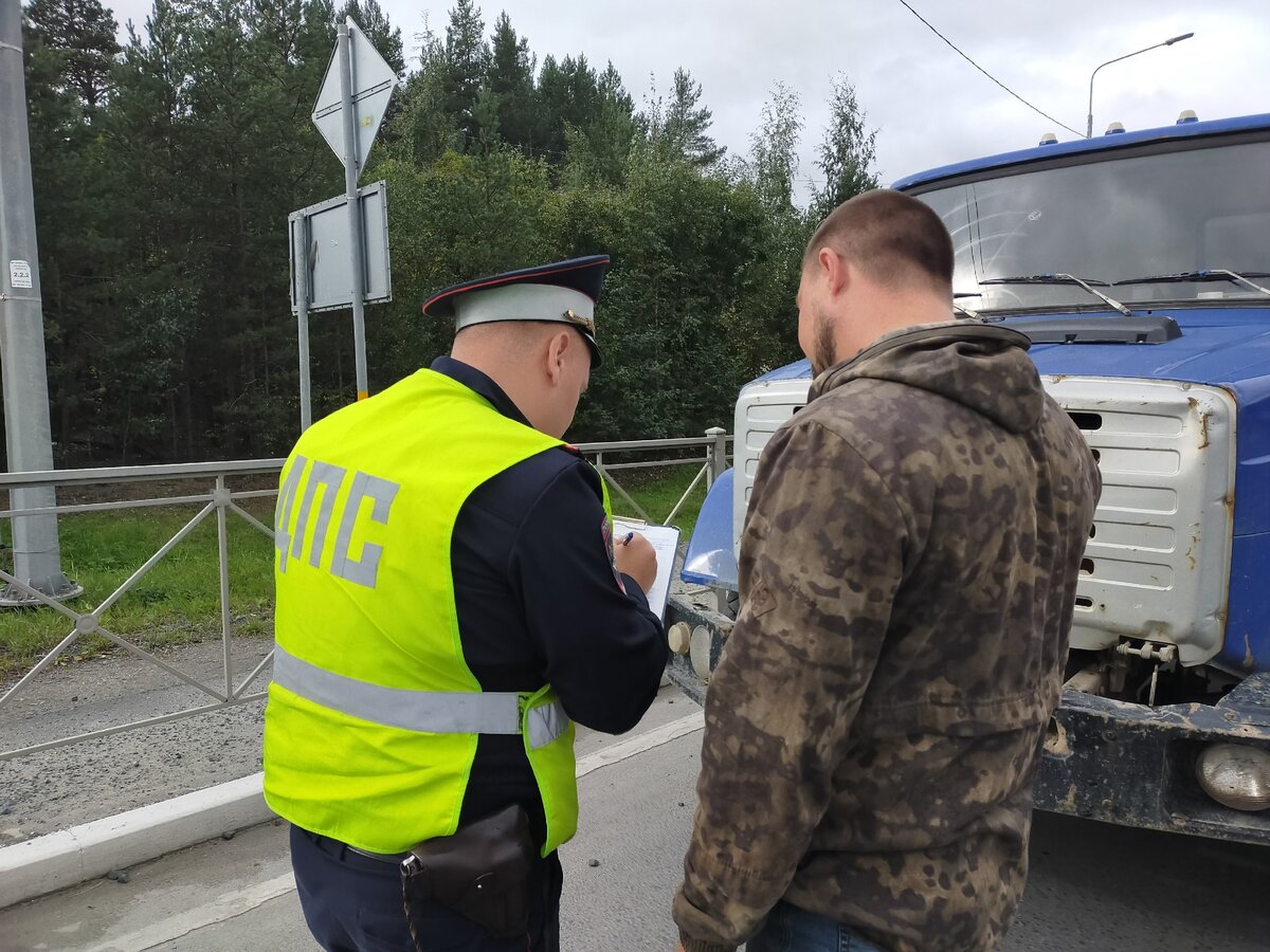 На въезде в Петрозаводск остановили водителей грузовиков | Столица на Онего  - новости Петрозаводска и Карелии | Дзен