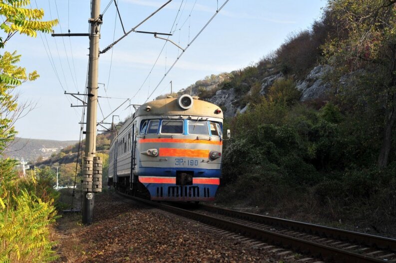Электропоезд Севастополь - Симферополь