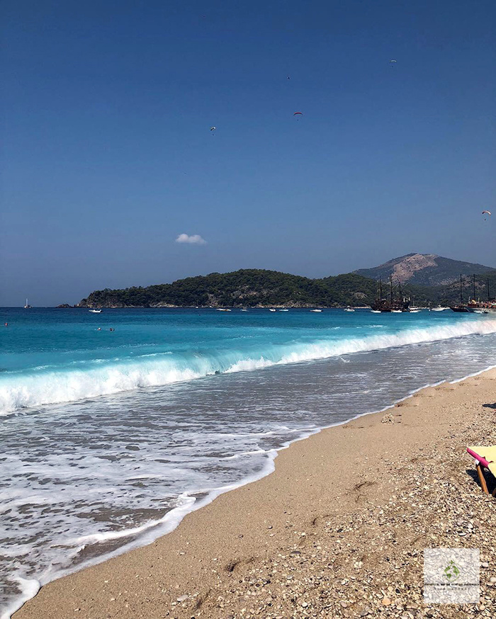 Пляж Бельчегиз поселка Олюдениз