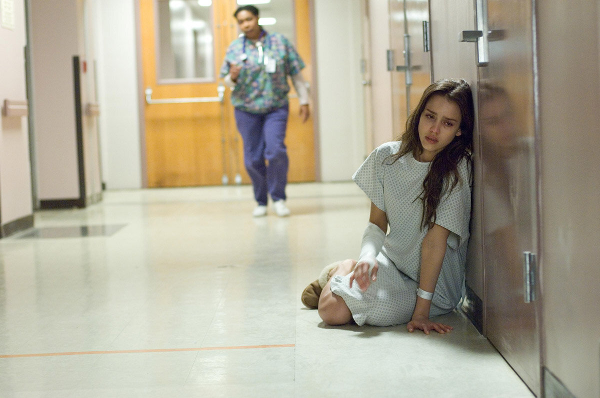 Где девушку потерял. Где девушку потерял. Объявления о потере животных. Где девушку потерял. Мужчина умоляет женщину.