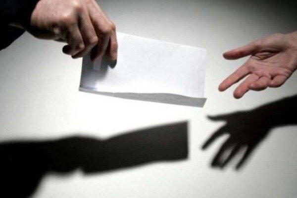 Зарплаты «в конвертах» - типичная ситуация для российской действительности