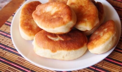  Фото автора. Вкусные пирожки со сладкой начинкой - отличное лакомство для детей и взрослых. А вот пирожки, приготовленные с начинкой из сухофруктов и яблок, будут не только очень вкусными, но и полезными. Вам понадобится: