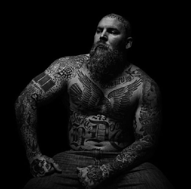 Фото: https://www.pinterest.ru/explore/beard-bald/