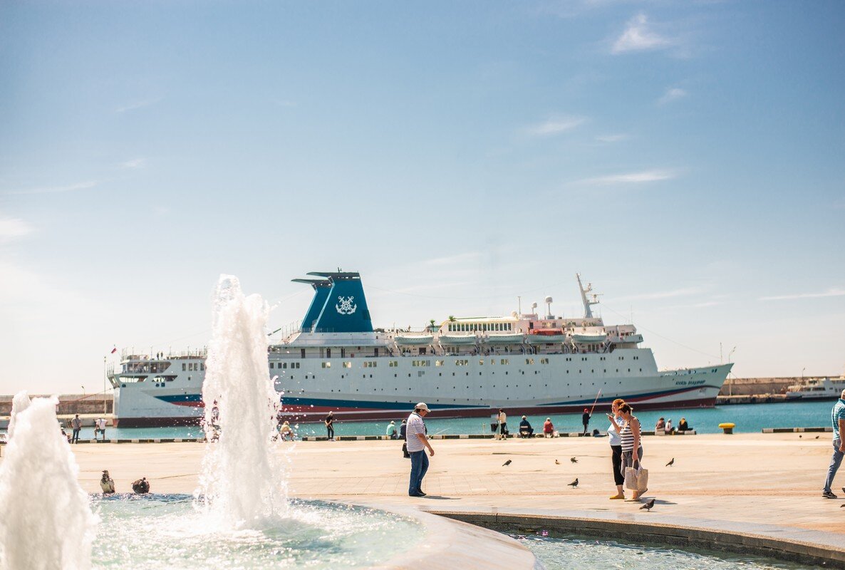 "Князь Владимир" в порту Ялты