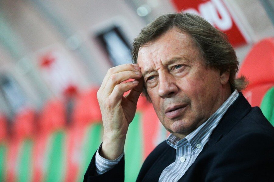 Главный тренер "Локомотива" Юрий Сёмин