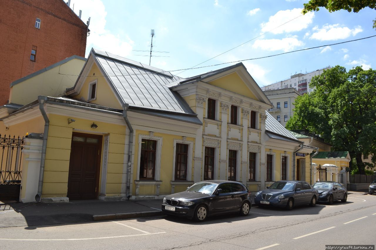 Усадьба в Большом Левшинском