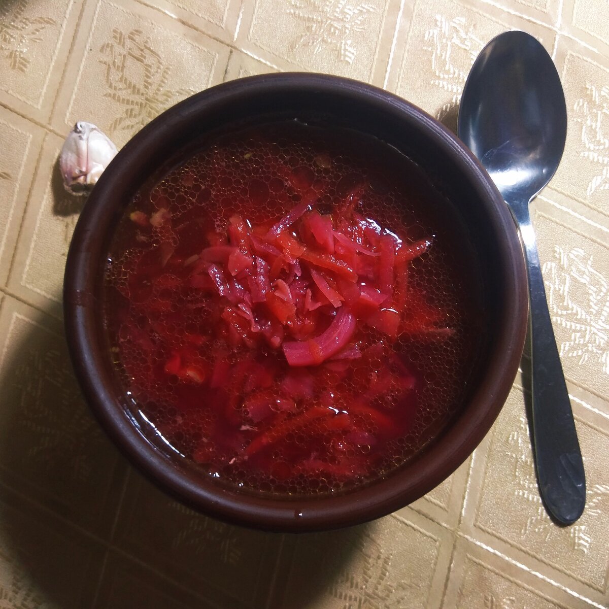 Тарелка сытного борща!