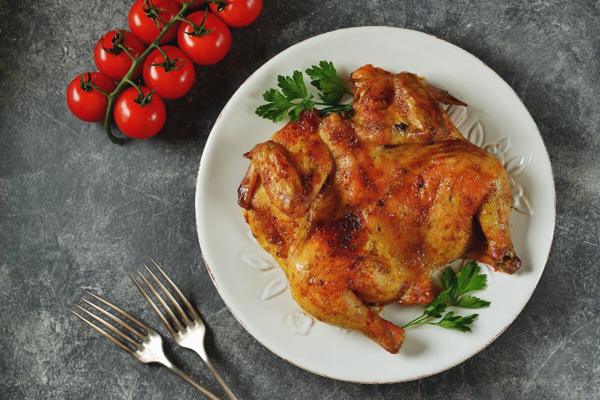 🍗 Цыпленок по-домашнему в духовке - быстрый и простой рецепт приготовления  сочного цыпленка с хрустящей корочкой! | Рецепты с фото и видео - только  лучшее от Аймкук | Дзен