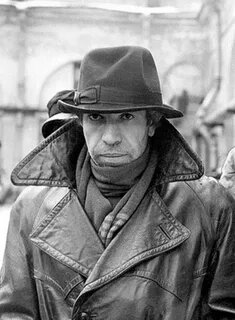 Шариков, начальник службы очистки от дворовых собак