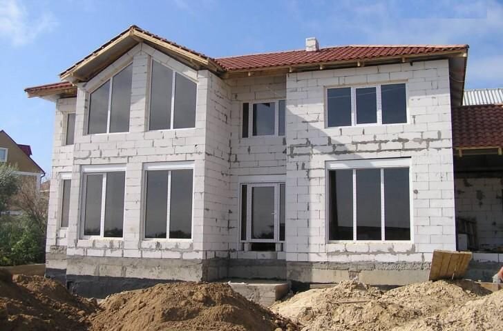 Особенности строительства домов из материала газобетон
