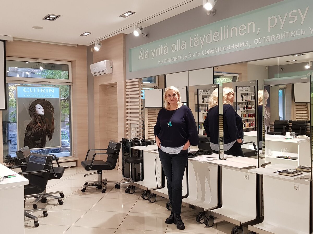  Мастера изучают колористику годами, в одном окрашивании используют до 10 красок и окислители разных %%