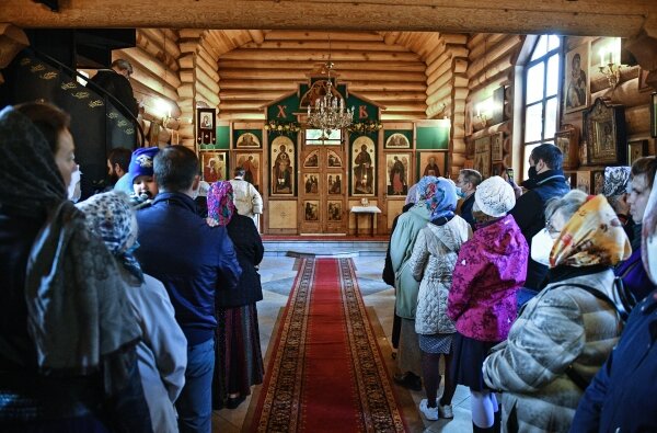 Говорящий храм. Москва храм св Андрея Рублёва на Масловке. Освящение храма в Масловке. Часовня на верхней Масловке. Храм Андрея Рублева деревянный.