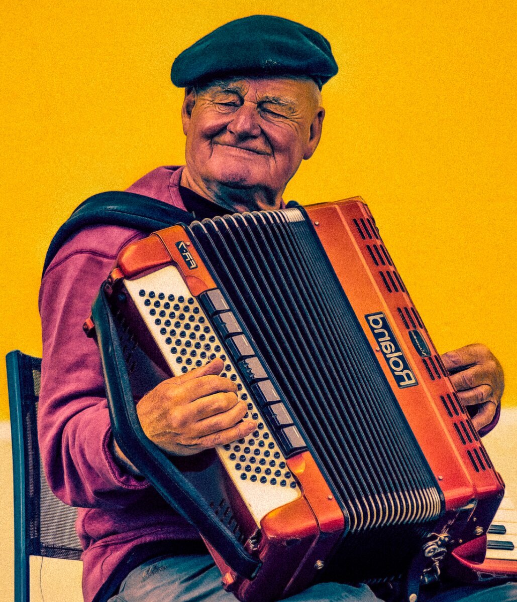 Почему перестали выдавать пенсионные удостоверения?..