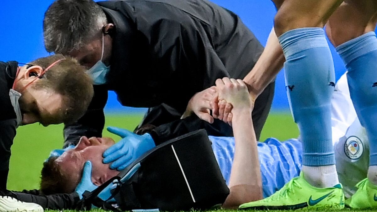 Кевин де Брюйн получил травму во время финала Лиги чемпионов между Манчестер Сити и Челси ФК