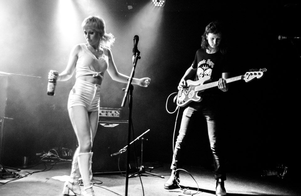 Эми Тейлор на работе