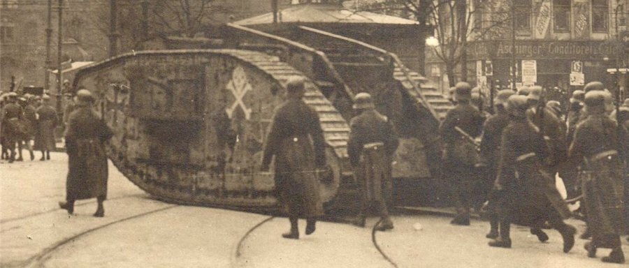 В боях на улицах Берлина фрайкор применял даже танки. 