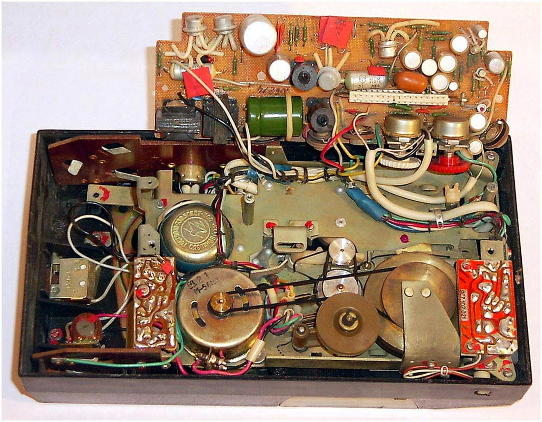 Магнитофон спутник 404 схема