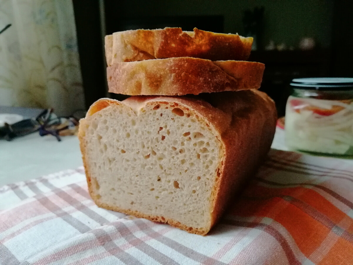 Рыжик позирует. Для фотосессии - он молодец, красавец!