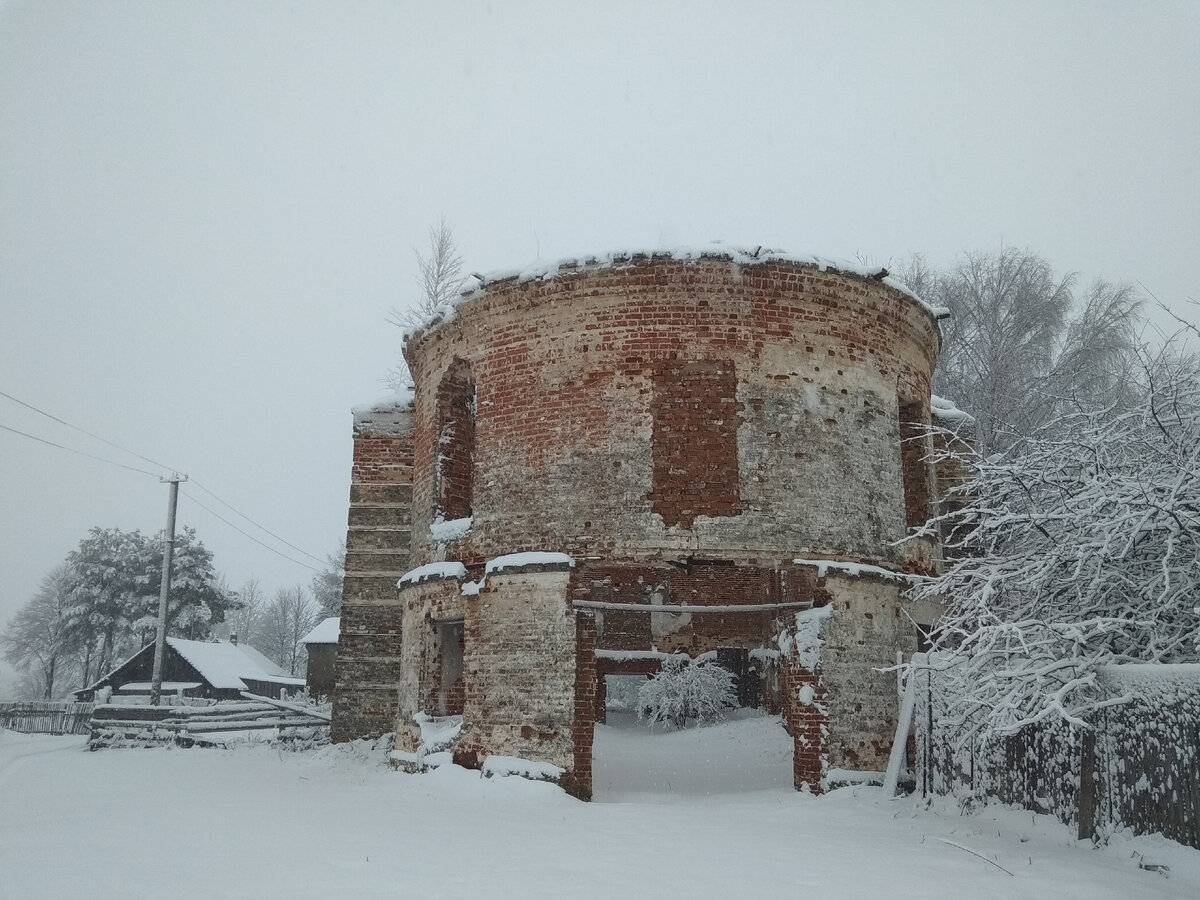 церковь Архангела Михаила деревня Коробово/фото автора