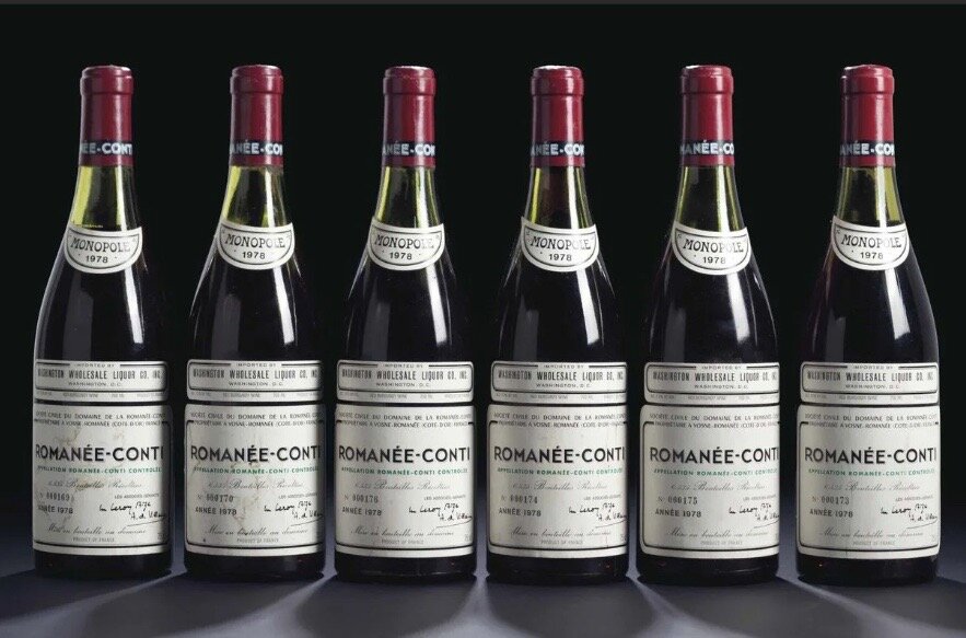 Одно из самых дорогих вин мира. Романе-Конти. Бутылка 1966 года розлива продаетя сегодня по цене выше 10 000 долларов. Знаковое вино из Бургундии.