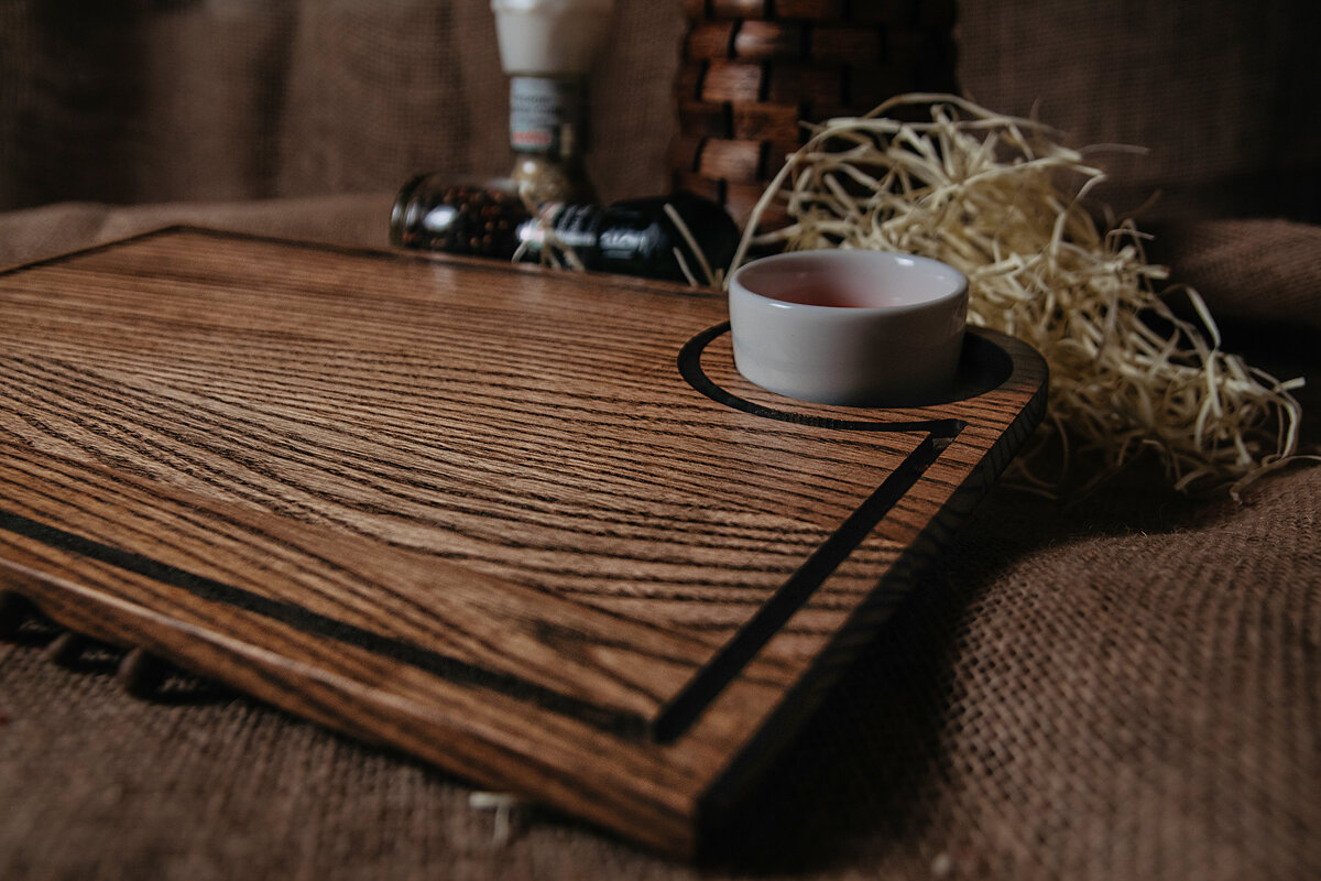 Пример доски, склеенной из ламелей от нашей мастерской.