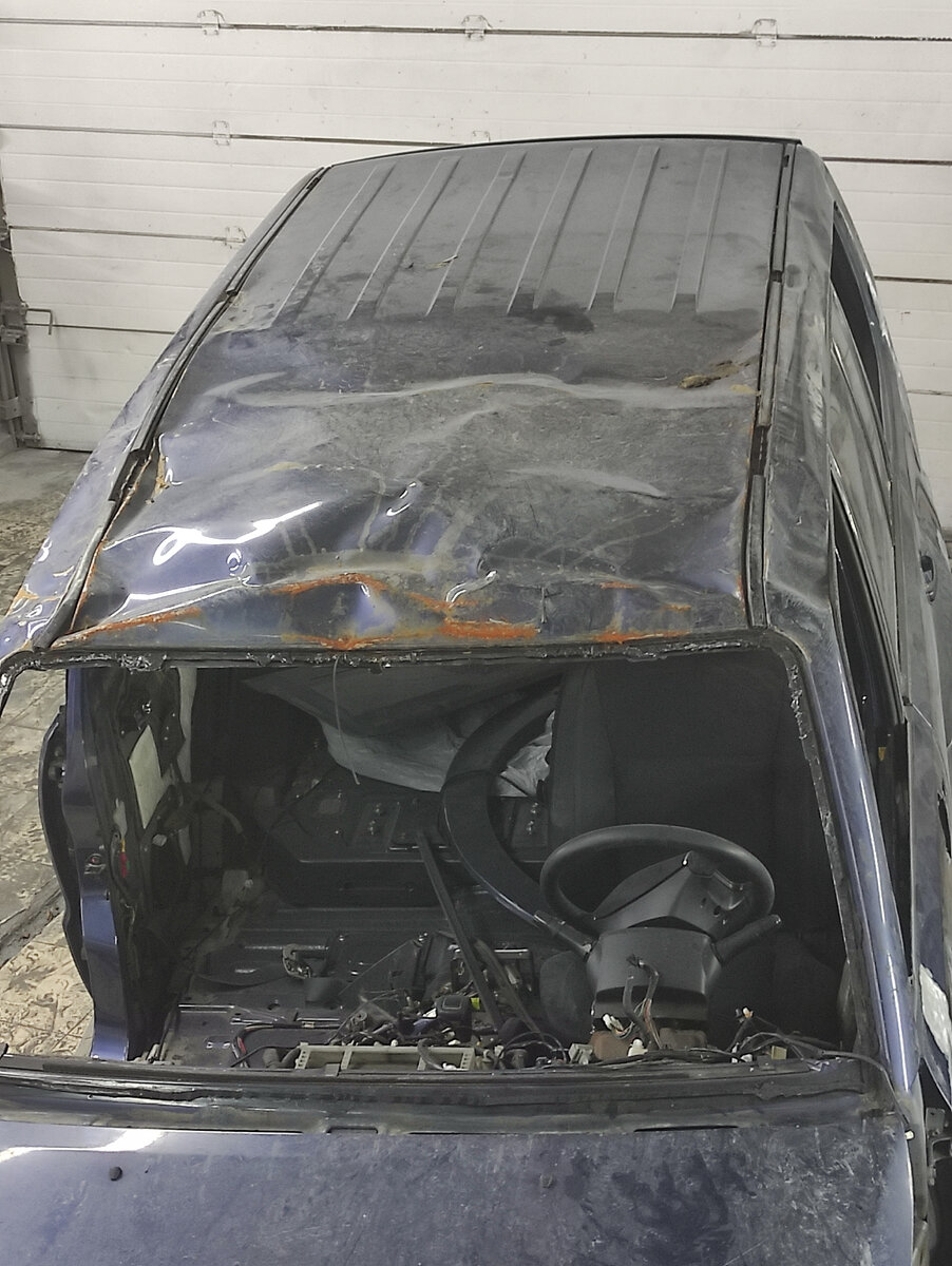 Итог: замена крыши, правка заднего левого крыла, замена левого переднего крыла, локальная покраска переднего бампера, полная полировка кузова.