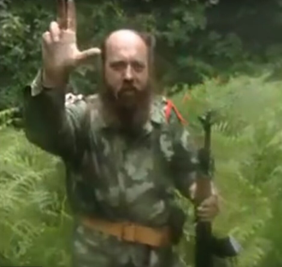 ... и пожилые (православное сербское приветствие). фото из яндекс.картинки