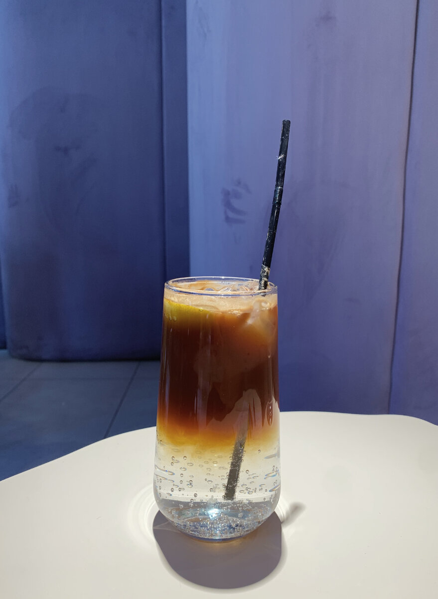 Обсудим резюме за эспрессо-тоником.