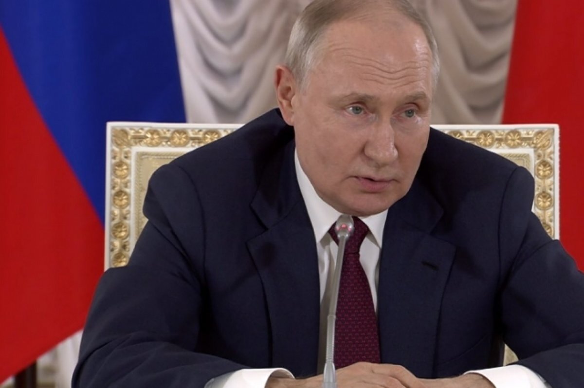    Уровень доверия россиян Владимиру Путину составил более 77%
