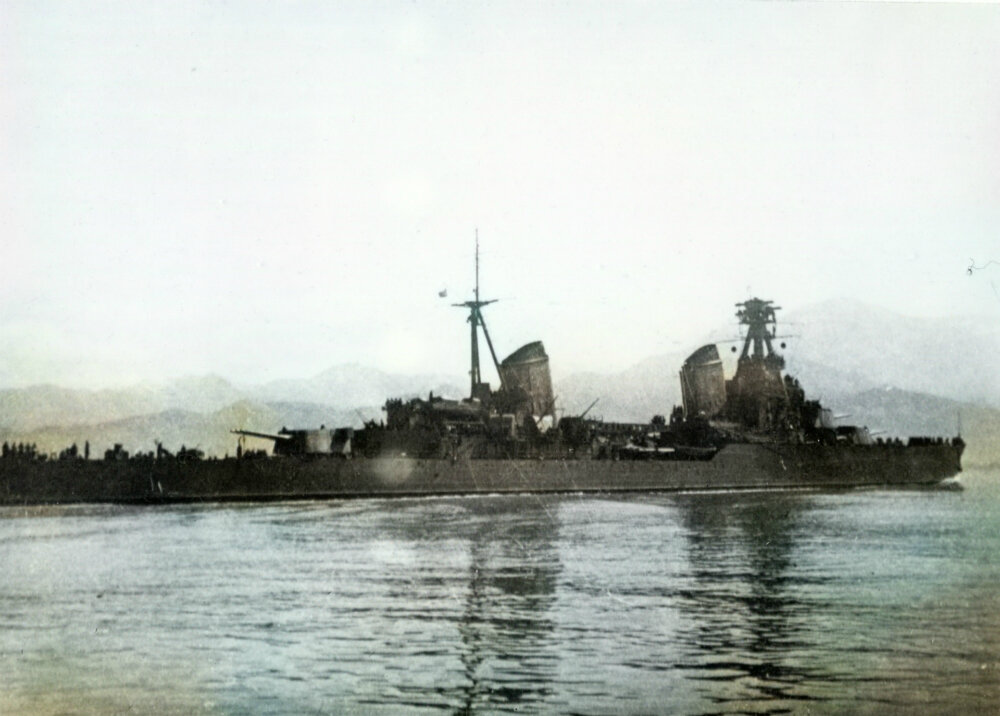 Советский легкий крейсер Черноморского флота (проект 26) «Ворошилов» в походе.